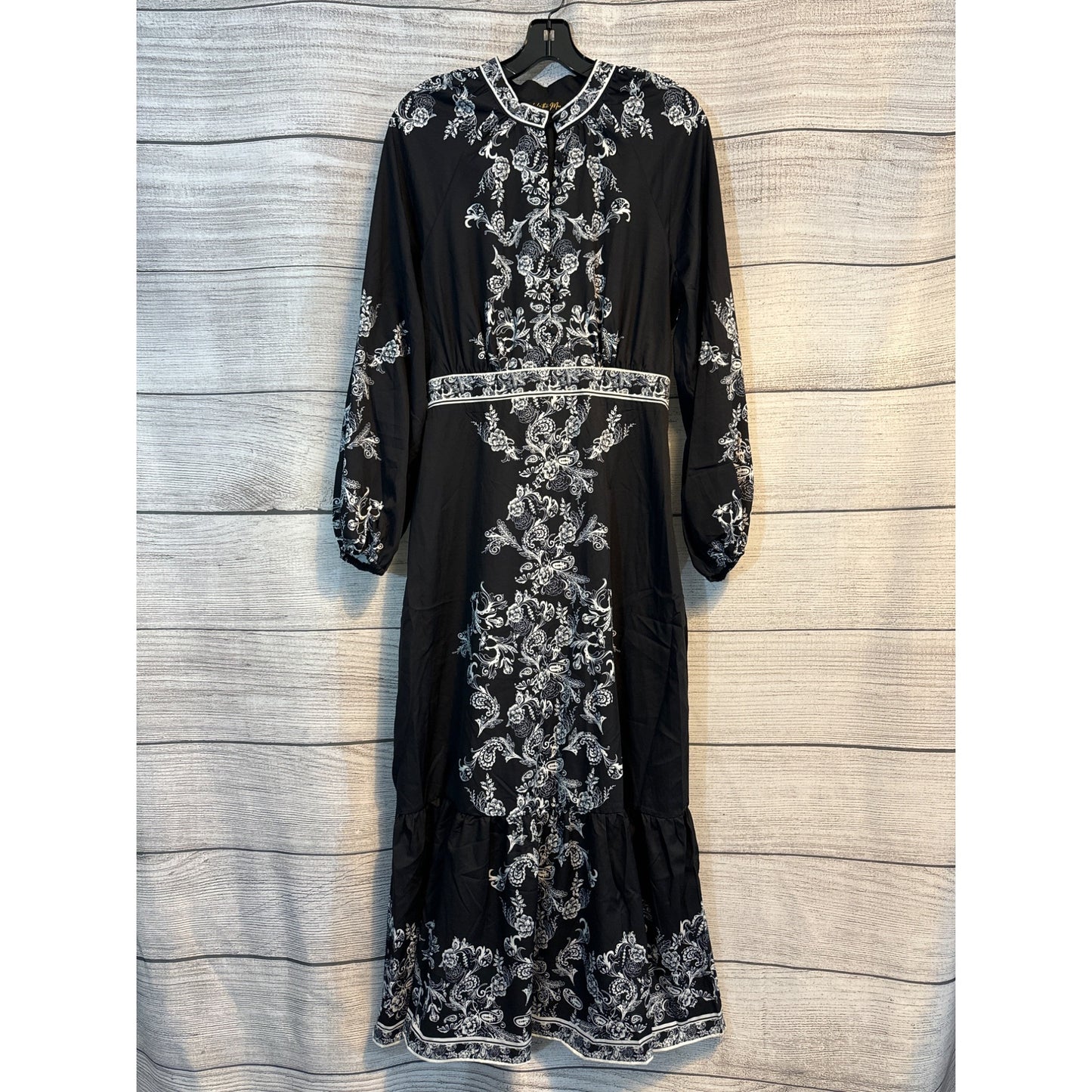 NWOT Like The Moon Floral Print Maxi Dress With Button-Front Size M