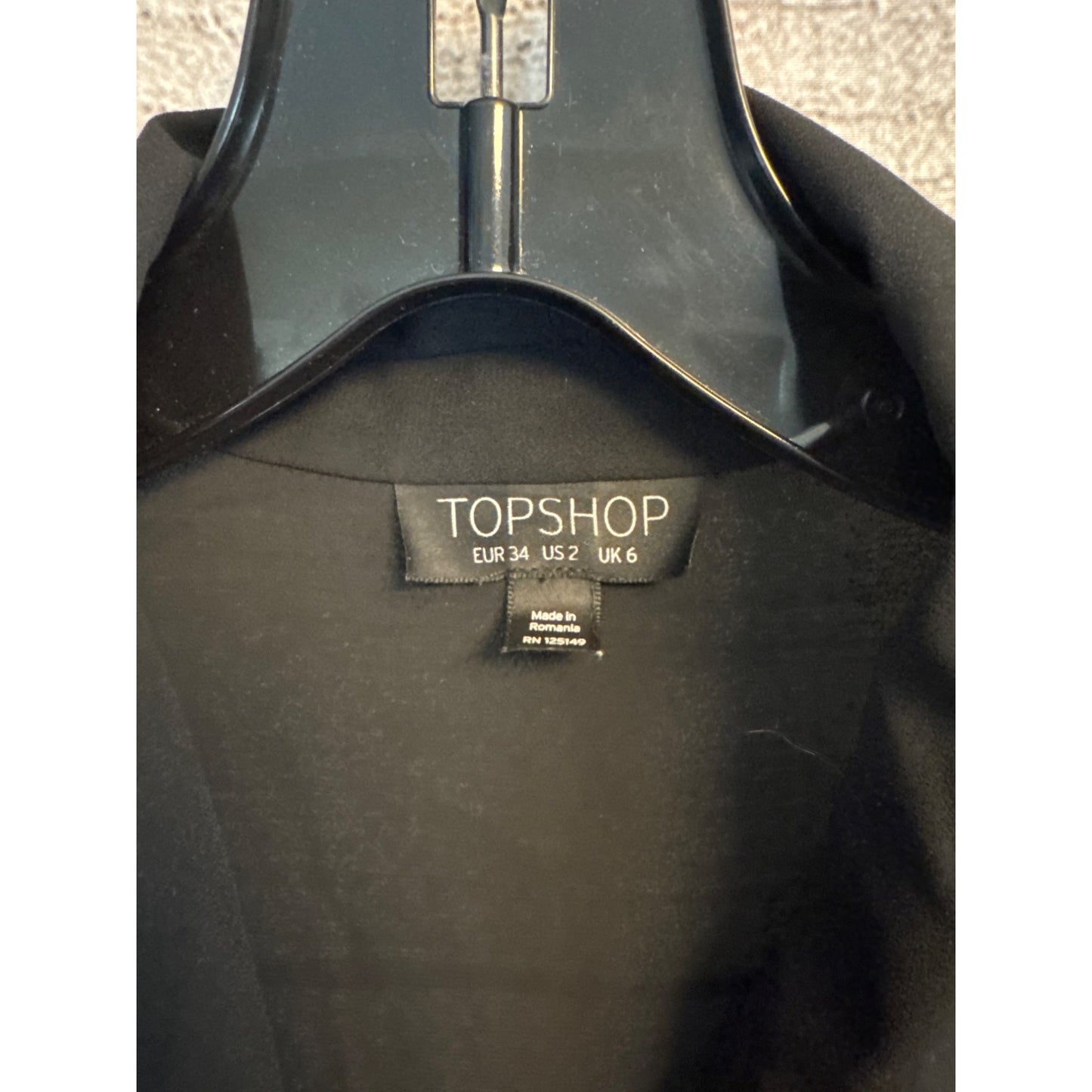 Topshop Black Sleeveless Drape V-Neck Blouse Size 2