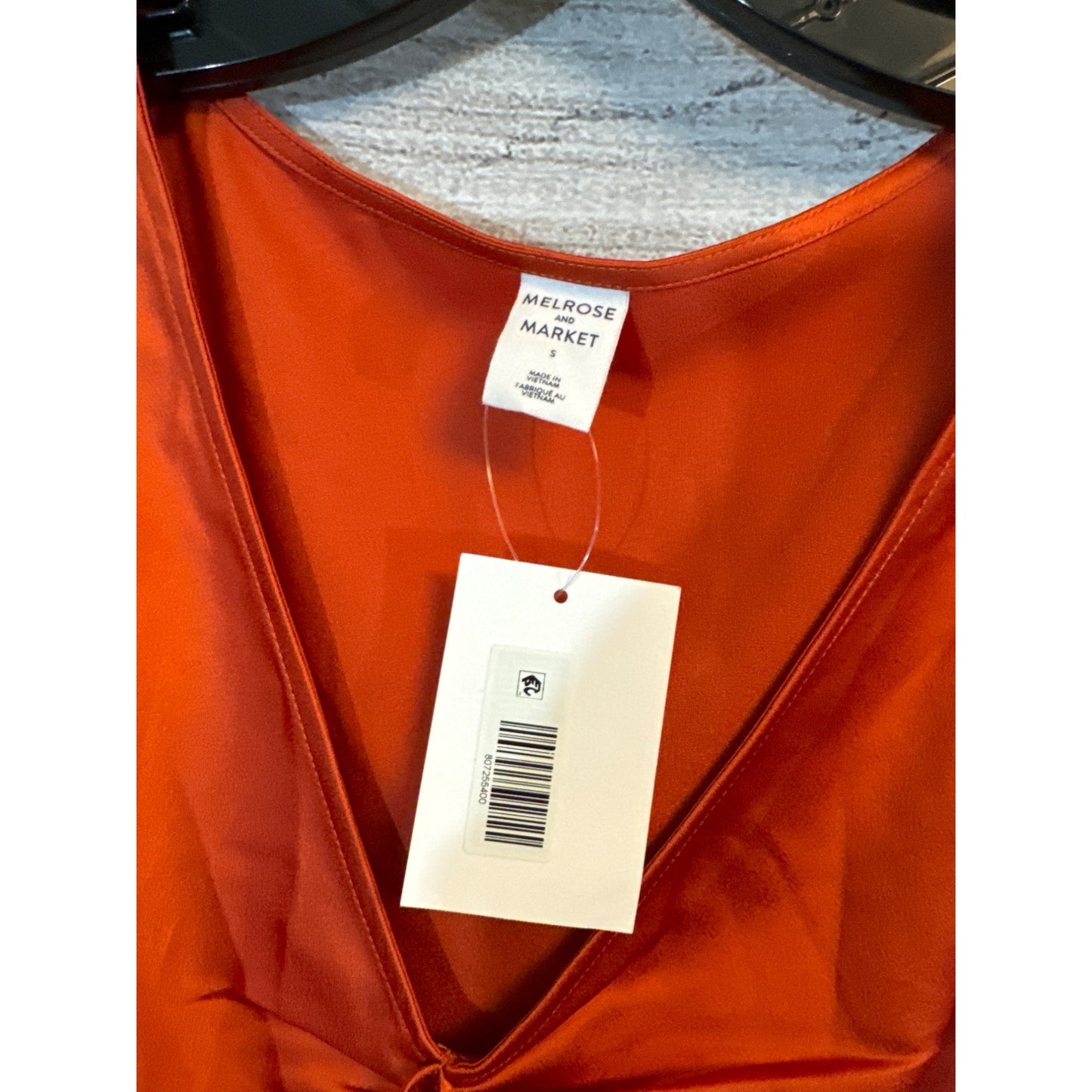 NWT Melrose & Market V-Neck Satin Peplum Blouse Size M