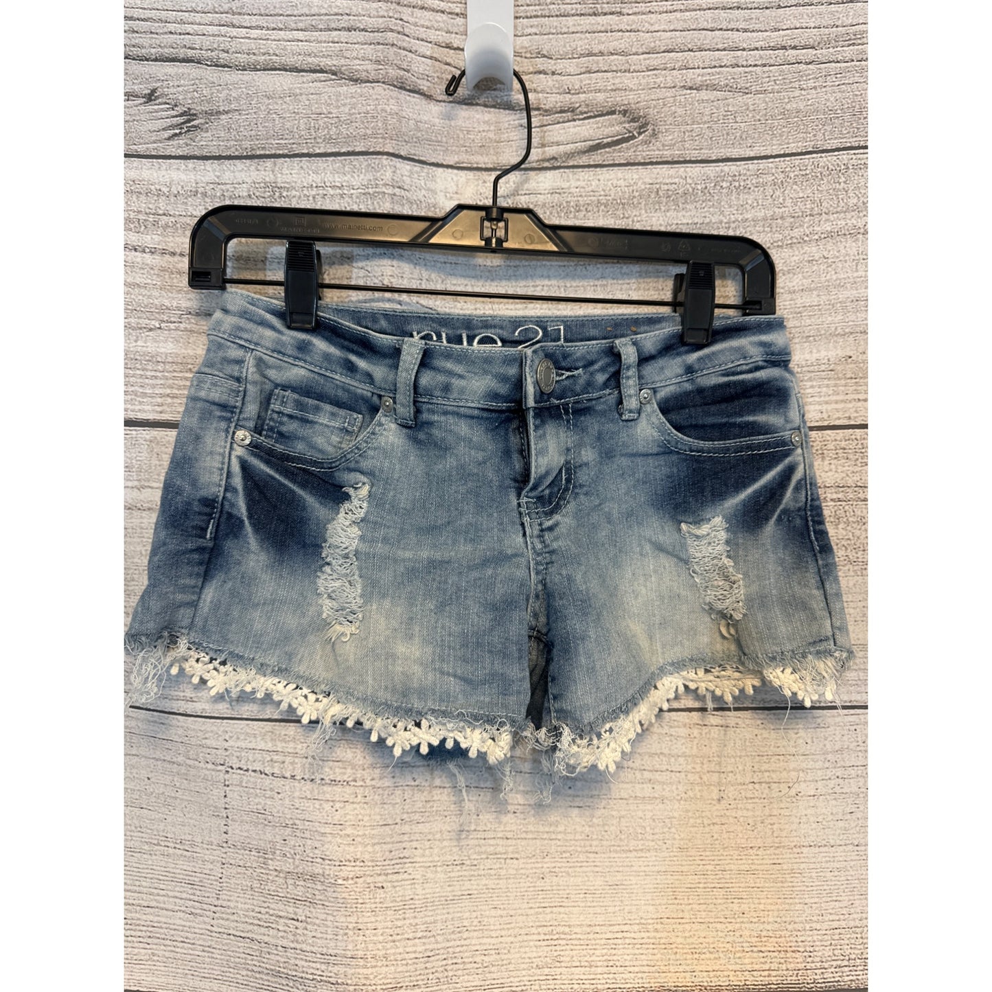 Rue 21 Distressed Denim Lace Trim Shorts 0/1