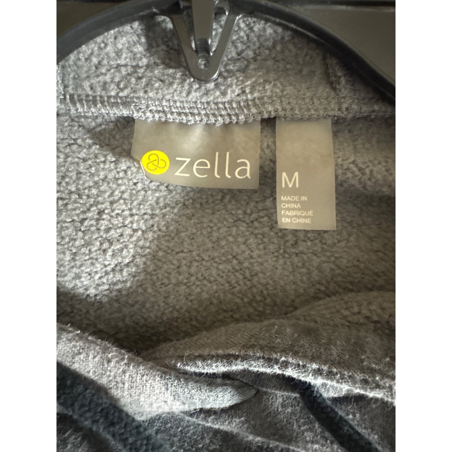 Zella Gray Camo Hooded Sweatshirt With Kangaroo Pocket Size M