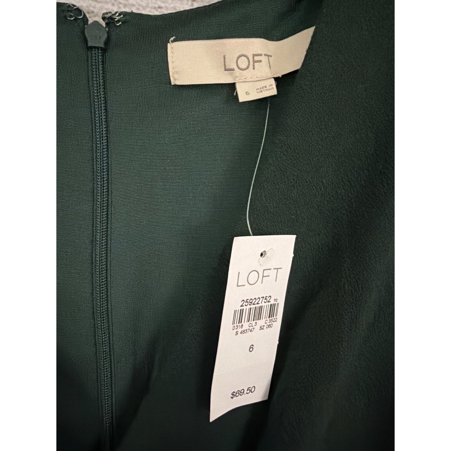 NWT Loft Dark Green Long Sleeve Surplice Wrap Dress Size 6