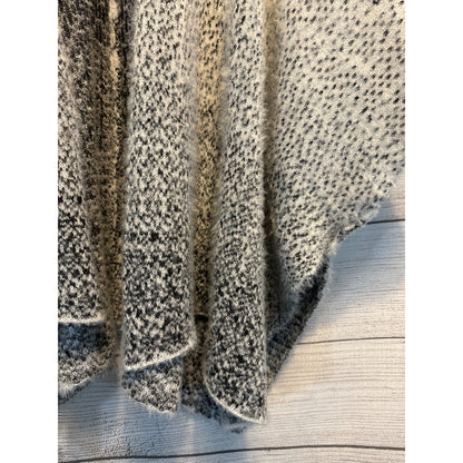 Vince Camuto Speckled Ombre Poncho One Size