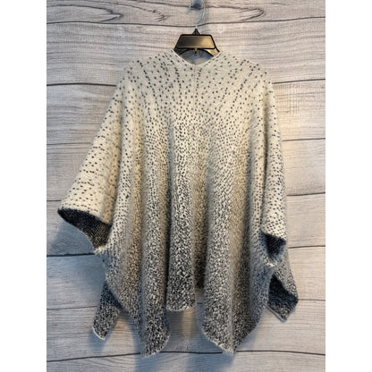 Vince Camuto Speckled Ombre Poncho One Size