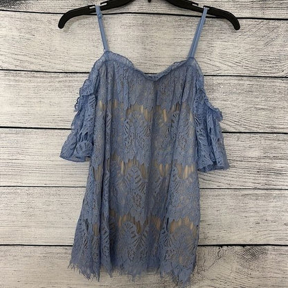 NWT blue lace shoulder top