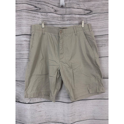Mens Lee Extreme Comfort Khaki Shorts Size 38