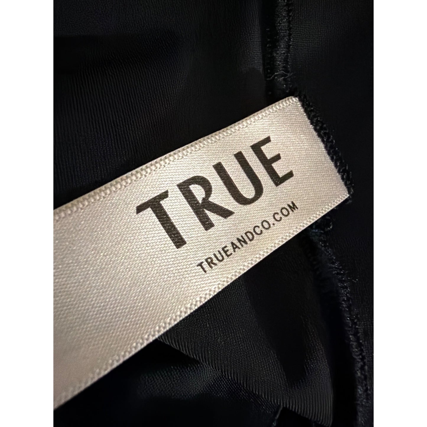 True & Co Body Triangle Lace Racerback Bra Black Size L