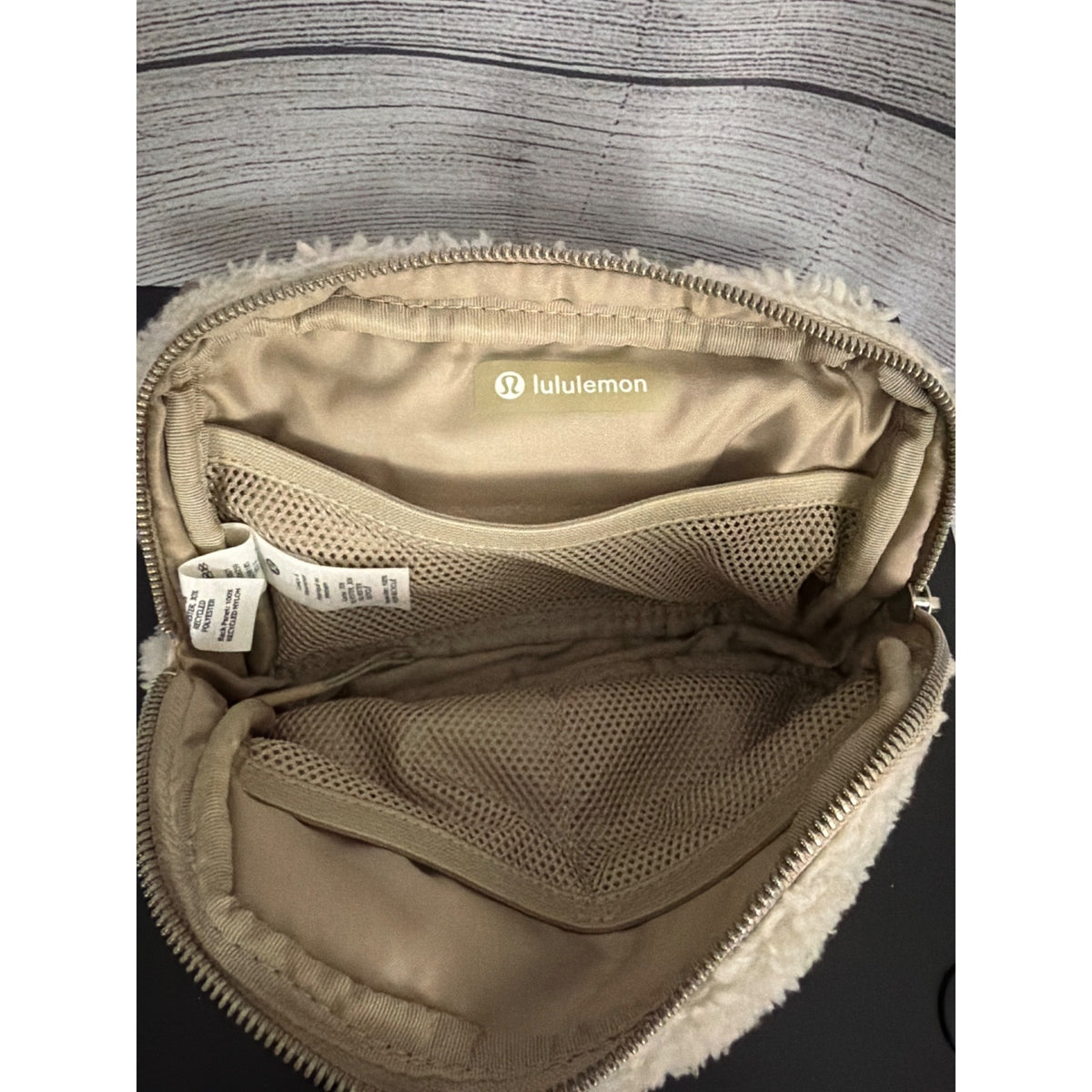 Lululemon Everywhere Belt Bag Sherpa Fleece