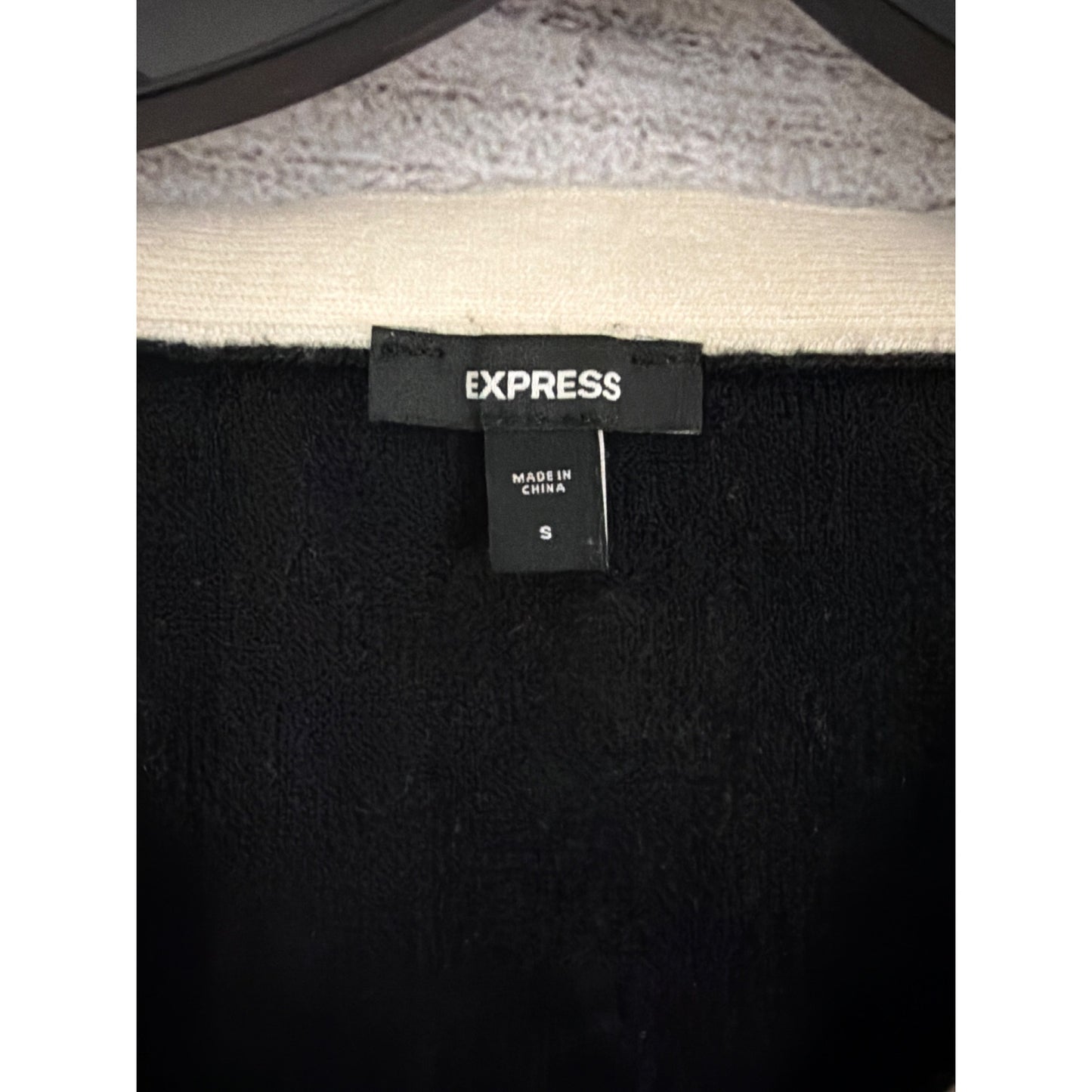 Express Tipped Novelty Button Puff Sleeve Cardigan Size S