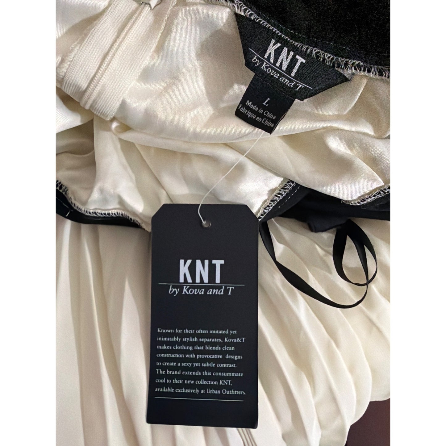 NWT KNT By Kova & T Black & Cream Long Sleeve Maxi Dress With Pleated Skirt L