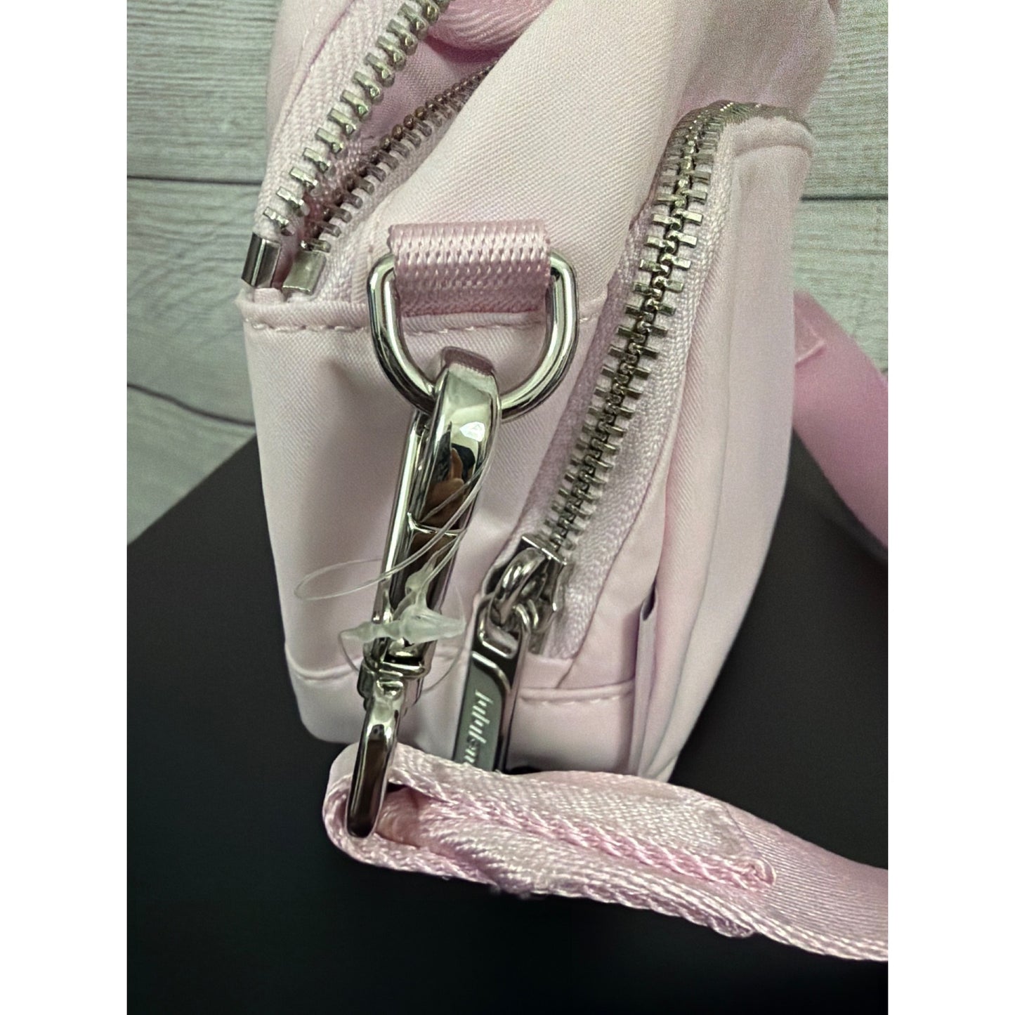 NWOT Lululemon Everywhere Crossbody Bag 2L