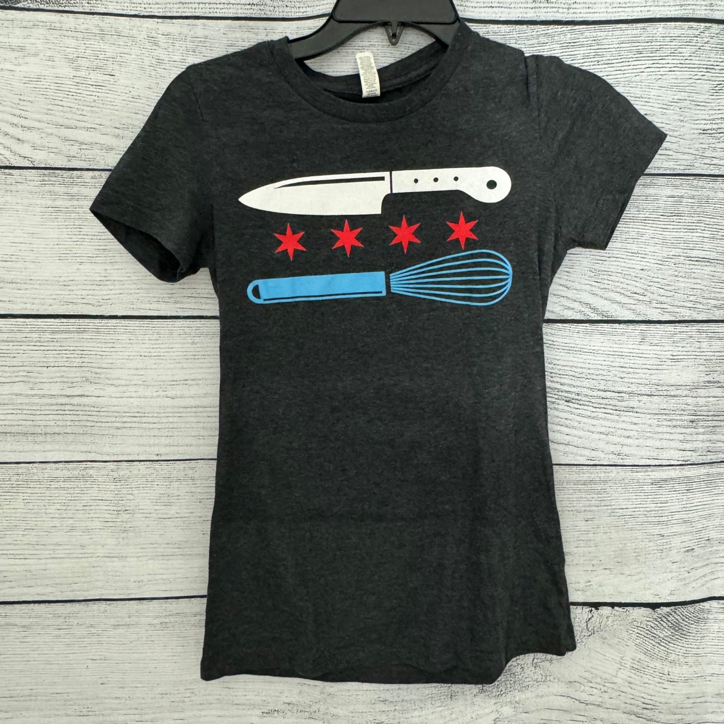 NWOT Chicago Flag Cooking Tools Graphic T-Shirt Size M