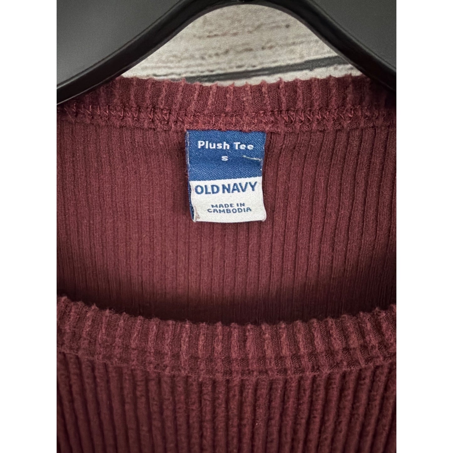 Old Navy Plush Tee Set Of 2 Ribbed Long Sleeve Tops Beige & Burgundy Size S