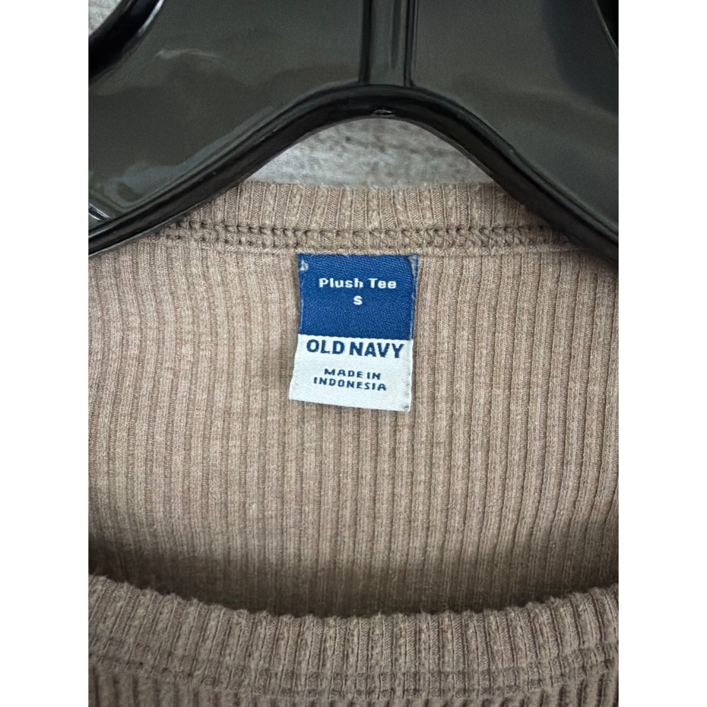 Old Navy Plush Tee Set Of 2 Ribbed Long Sleeve Tops Beige & Burgundy Size S