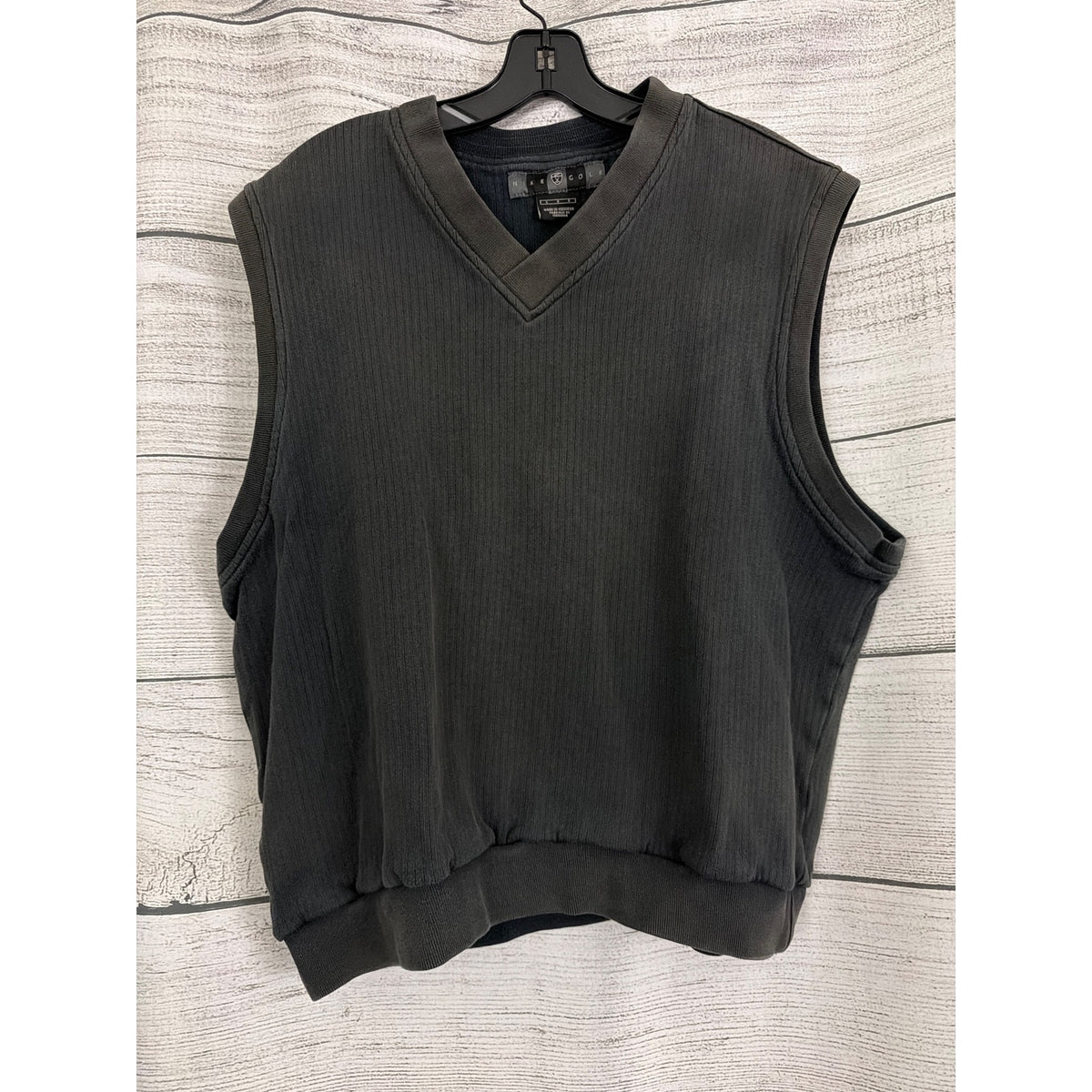 Mens Vintage Nike Golf Black Sleeveless V-Neck Sweater Size L