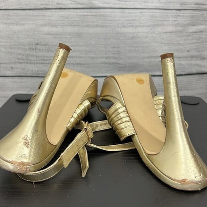BCBG gold heals