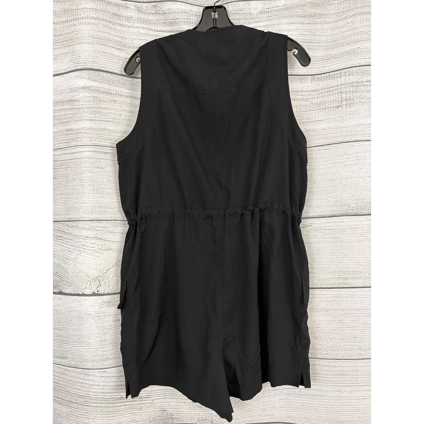 Old Navy StretchTech Quick Dry Zip Front Romper With Pockets Size L