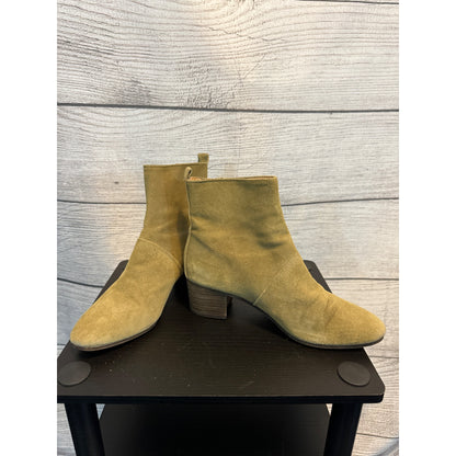 Banana Republic Suede Ankle Boots Size 6.5