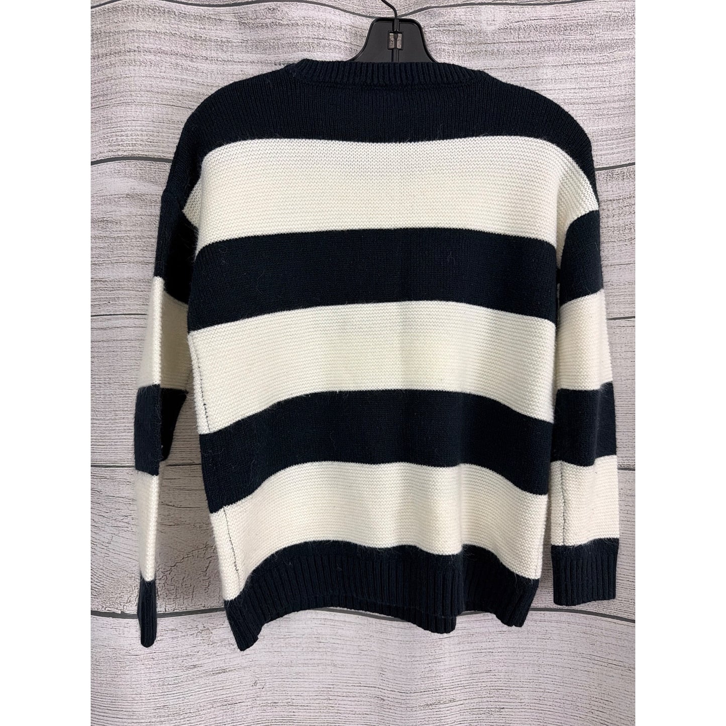 Forever 21 Striped Knit Sweater Size S