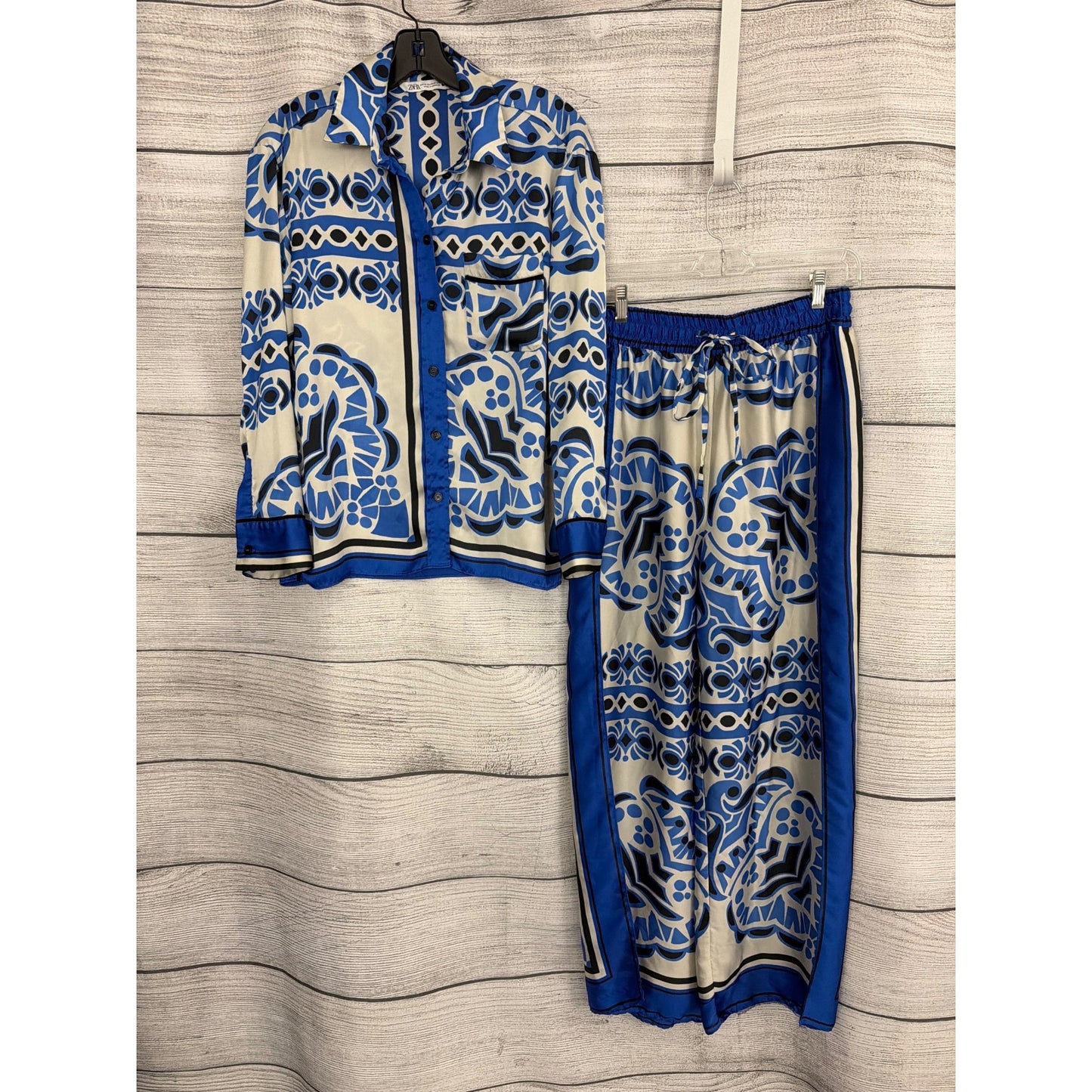 Zara Blue & White Printed Satin Set Size XS