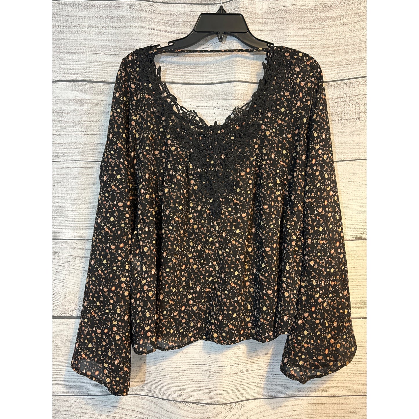 Blu Pepper Floral Lace Black Blouse With Bell Sleeves Size L