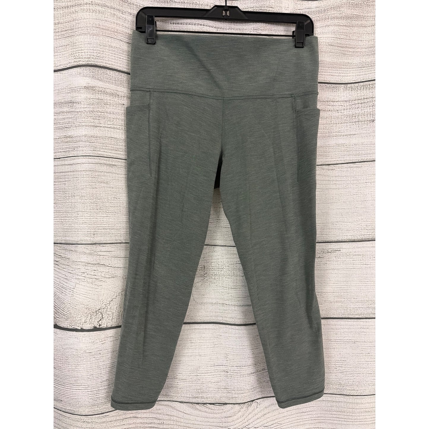 Athleta Salutation Stash Pocket II 7/8 Tight Legging Size L