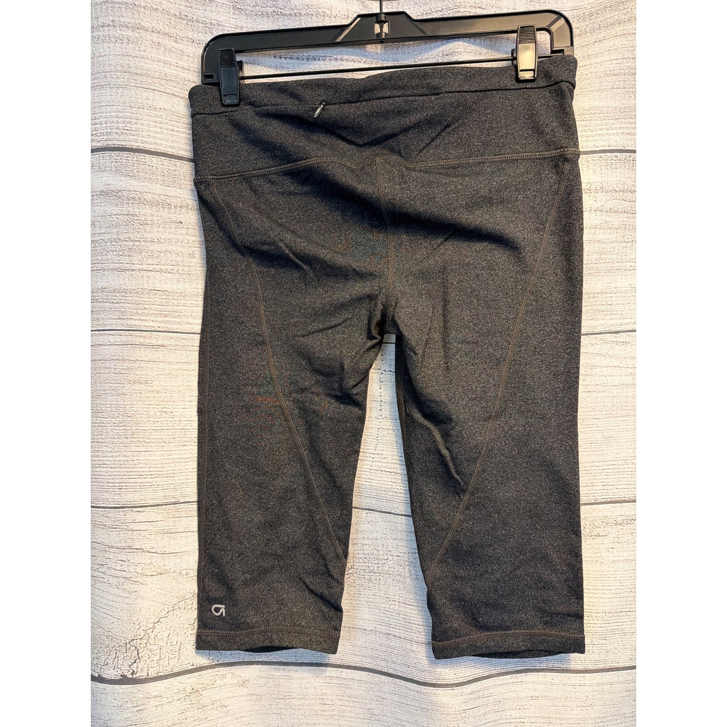 GapFit GFast Capri Leggings Size M