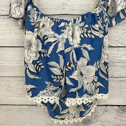 Off the shoulder Flowy Top