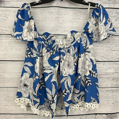 Off the shoulder Flowy Top