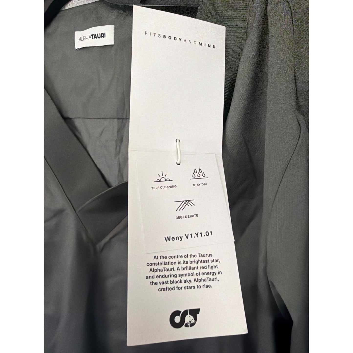 NWT AlphaTauri Weny V1.Y1.01 Pullover Blouse Top Size M
