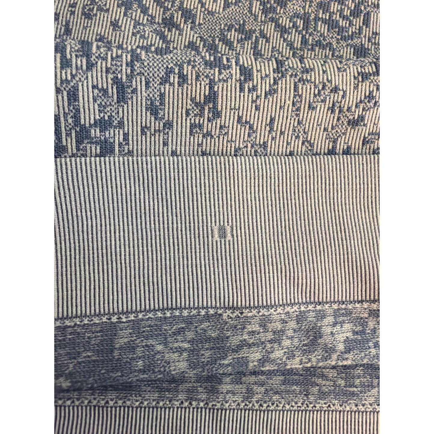 Lululemon Swiftly Breathe Short Sleeve Floral Fauna Blue Linen/Water Drop Size 6