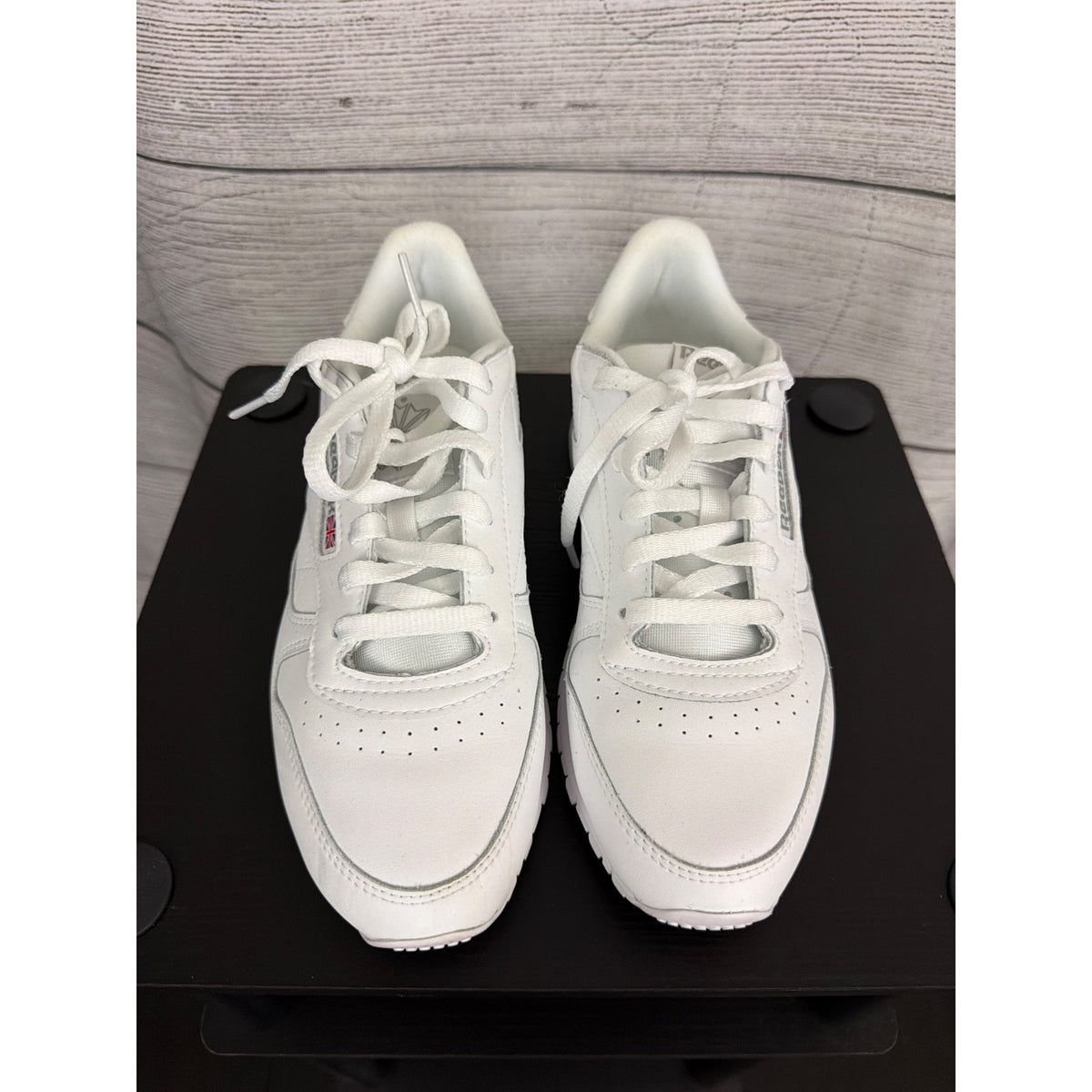 Reebok Classic Leather Sneakers White Size 7.5