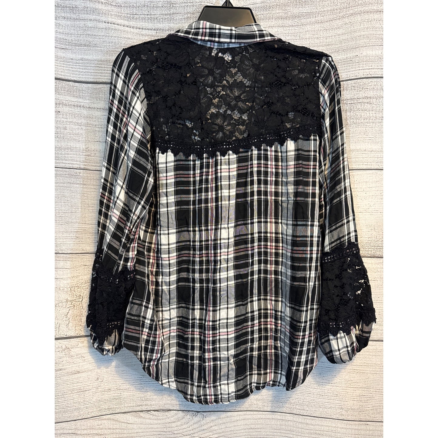 Atina Cristina Plaid Button-Up Shirt With Lace Detailing & 3/4 Sleeves Size M