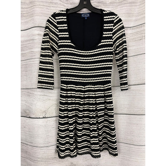 Scoop NYC "Kellee" Black and White Eyelet Knit Skater Dress Size P/XS