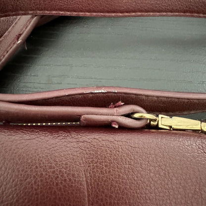 Shiraleah Burgundy Crossbody Bag With Adjustable Strap & Zipper Closure