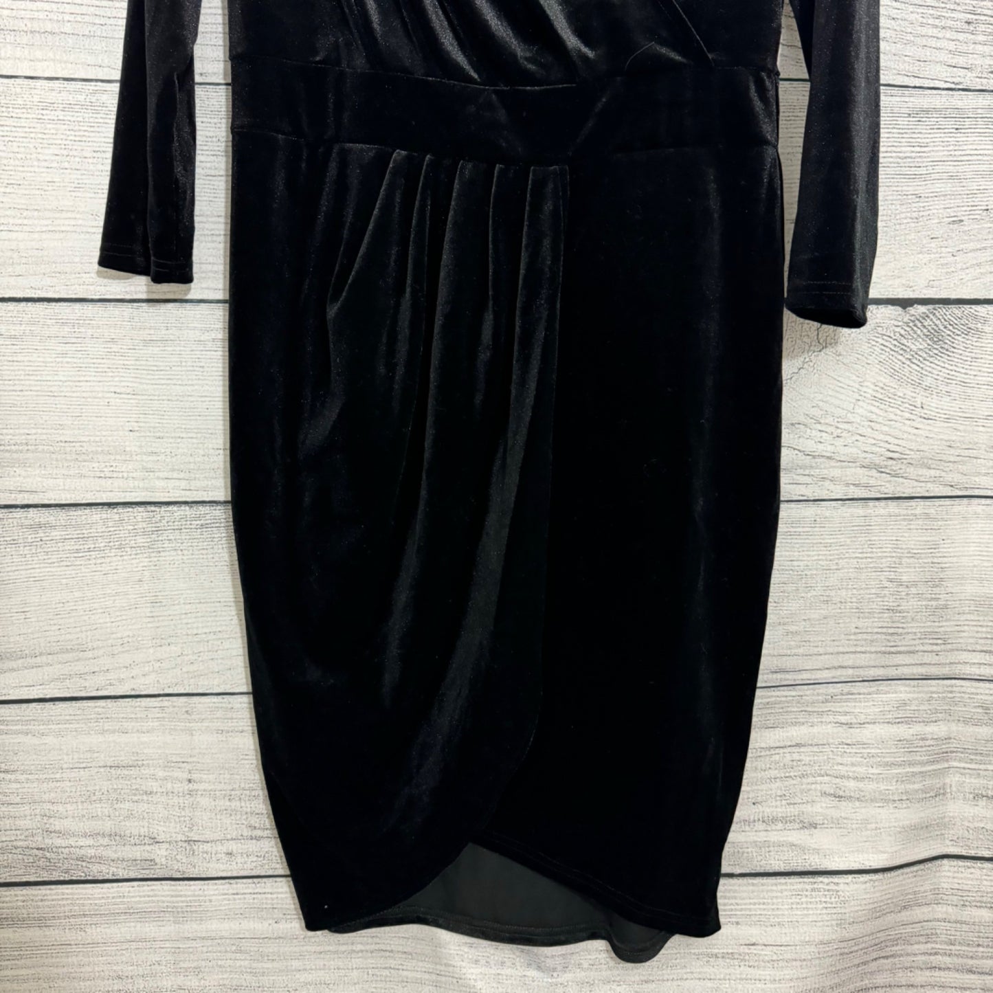 NWT InsNova Black Velvet V Neck Dress Size L