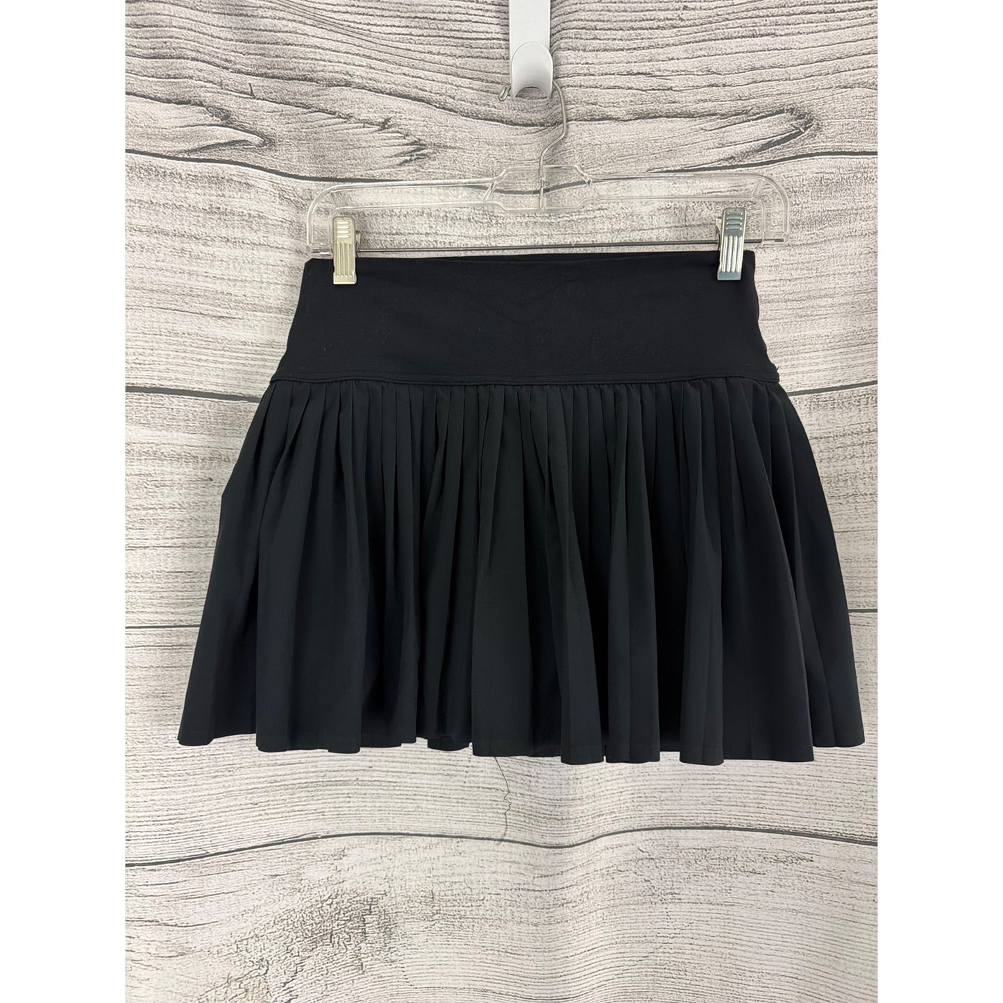 OFFLINE By Aerie Real Me Tiebreaker Pleated Skort Size M