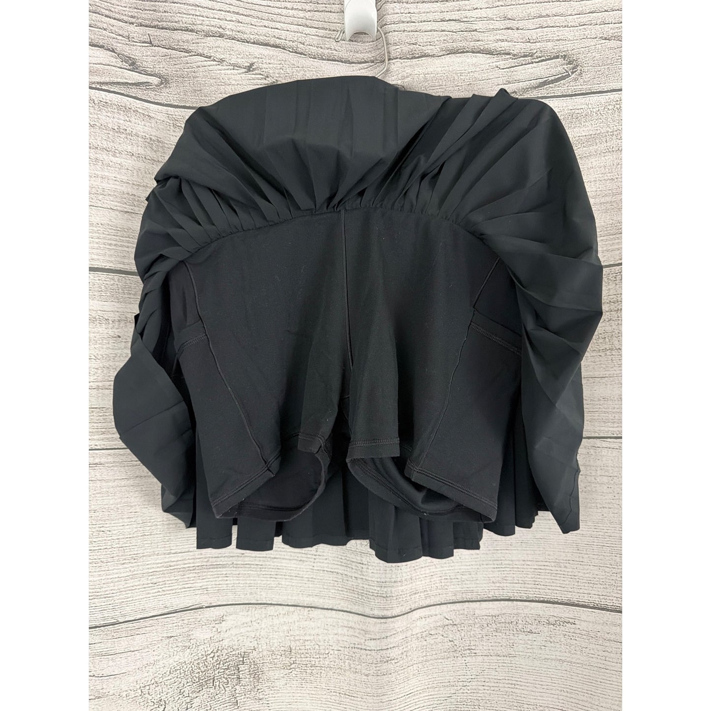 OFFLINE By Aerie Real Me Tiebreaker Pleated Skort Size M