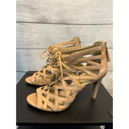 Nine West Authority Leather Strappy Heal Size 8