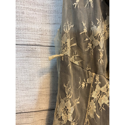 Siste's Sleeveless Lace Overlay Dress Size M/L