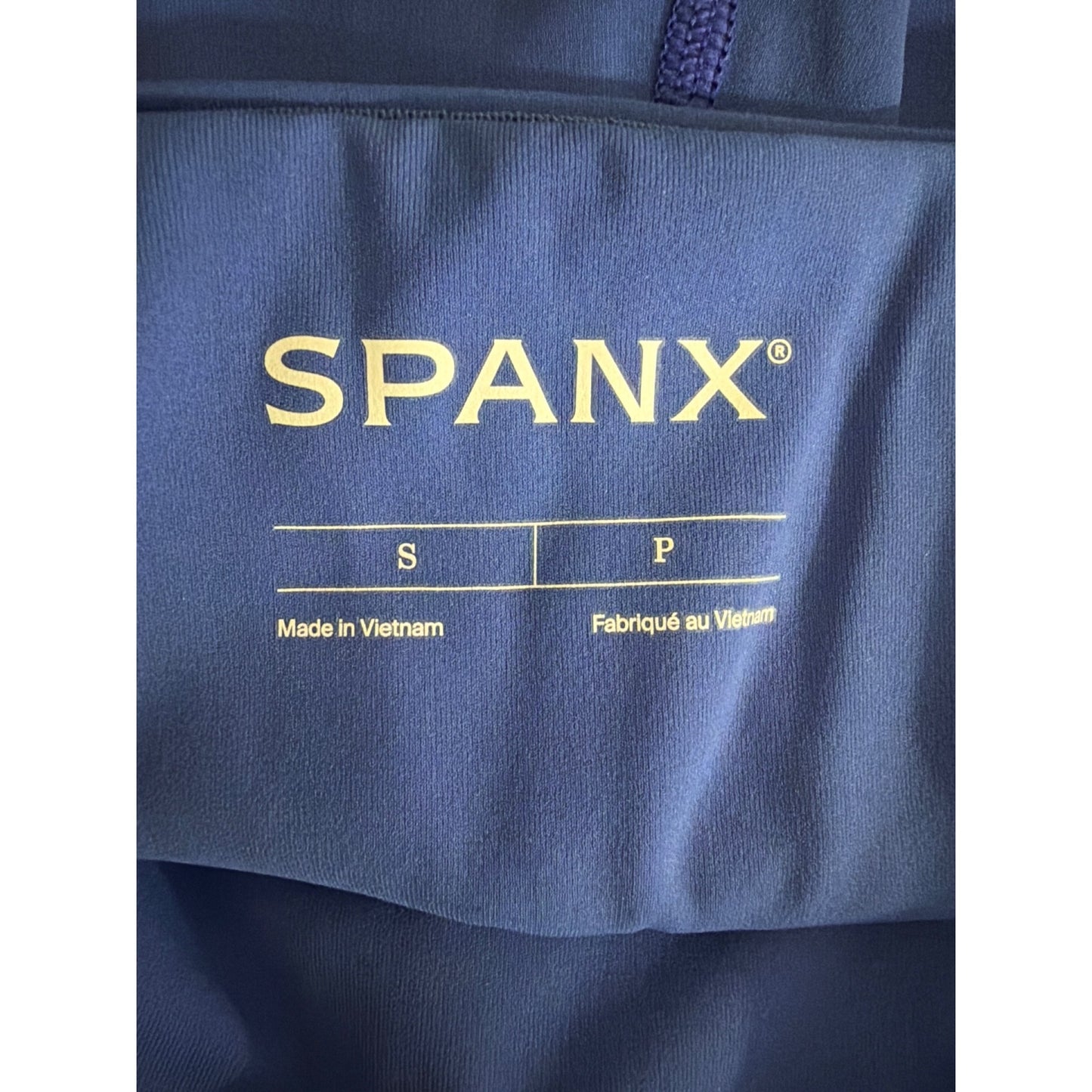 SPANXshape Booty Boost 7/8 Legging Size S