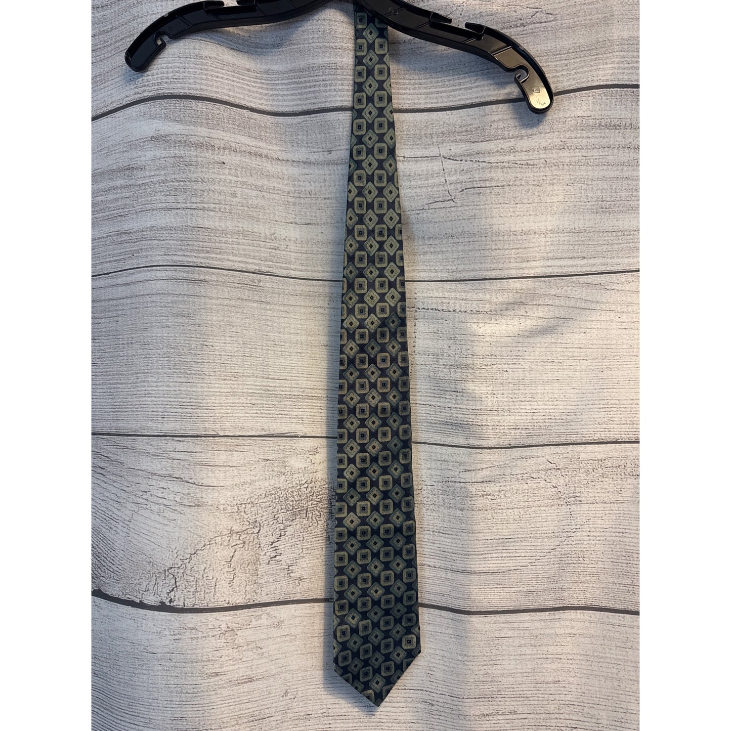 Jos A. Bank Mens Geometric Silk Tie OS