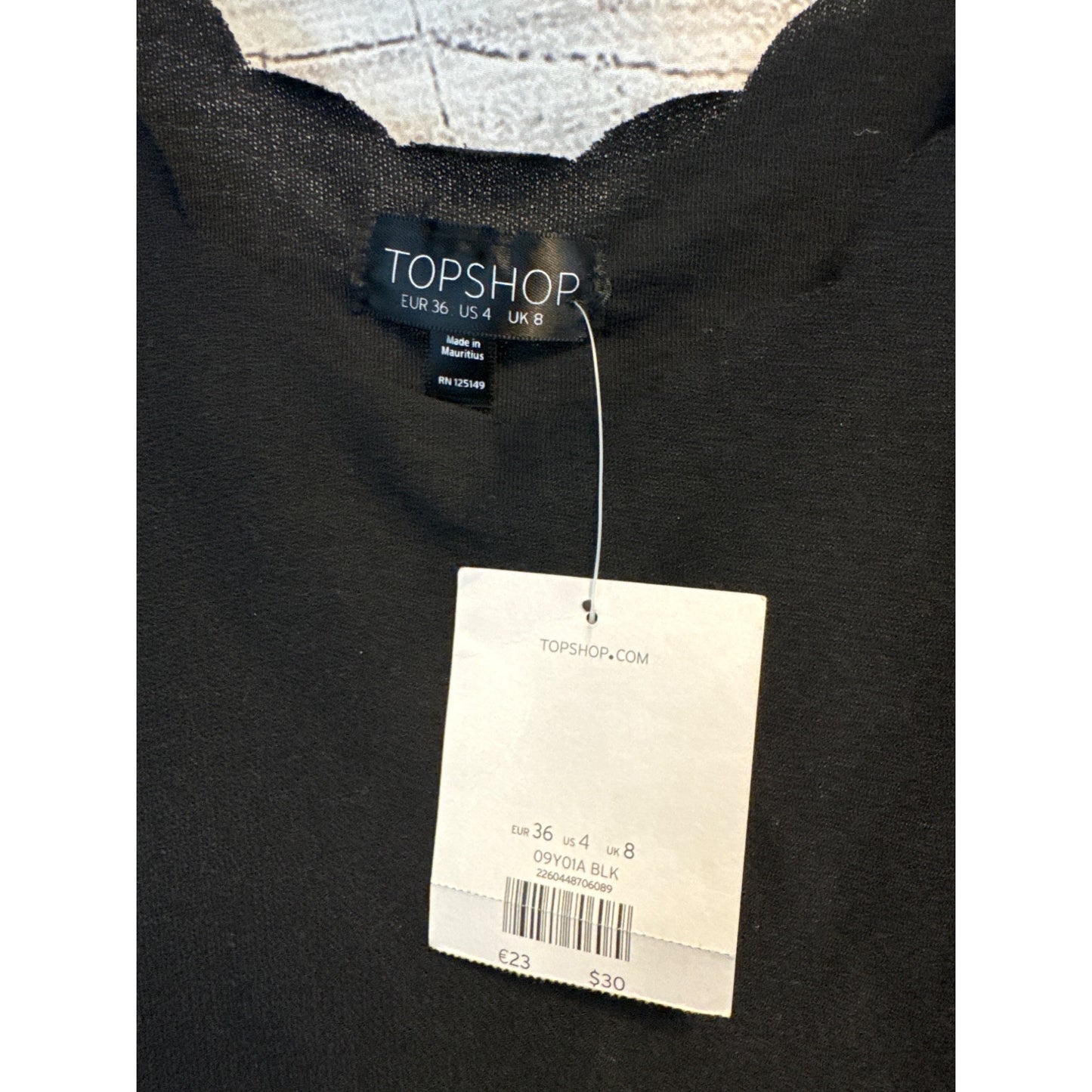 NWT Topshop Black Scallop Hem Cami Top Size 4
