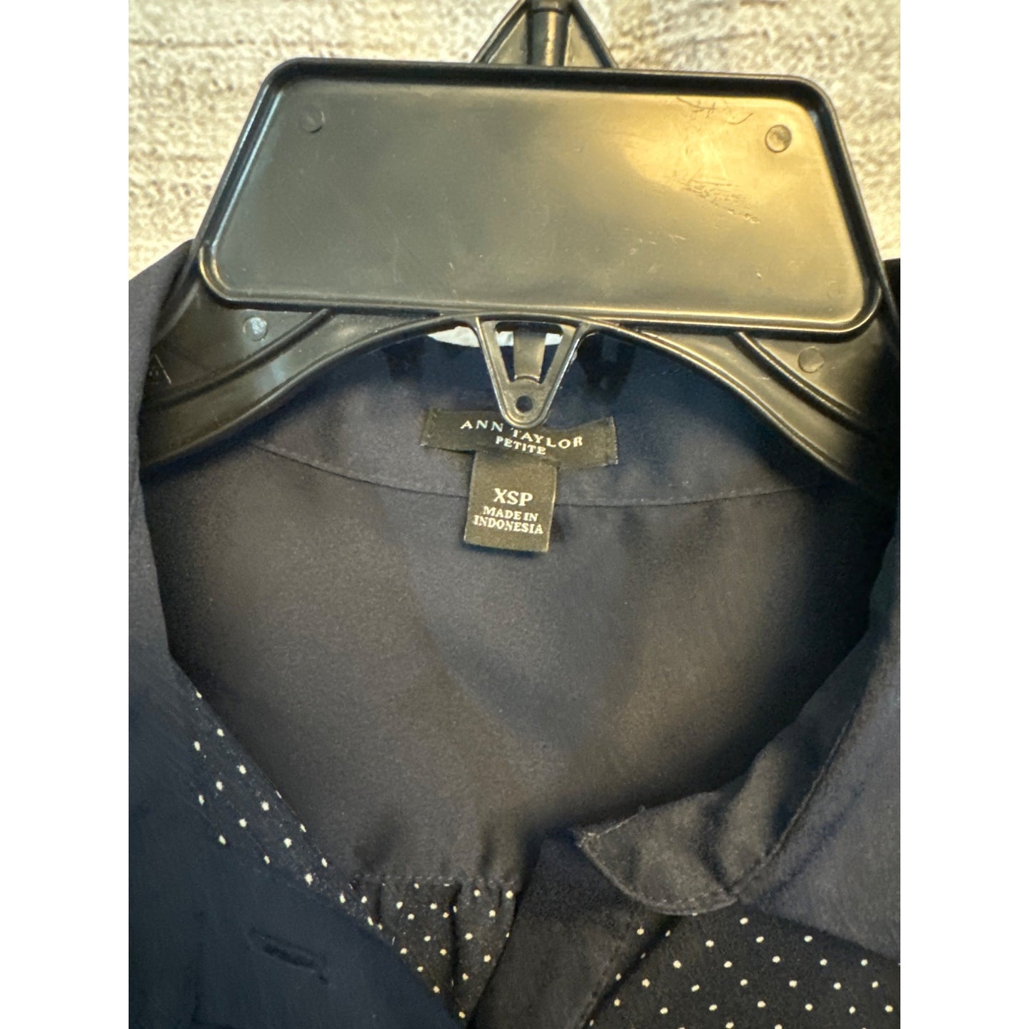 Ann Taylor Navy Polka Dot Short Sleeve Blouse XSP