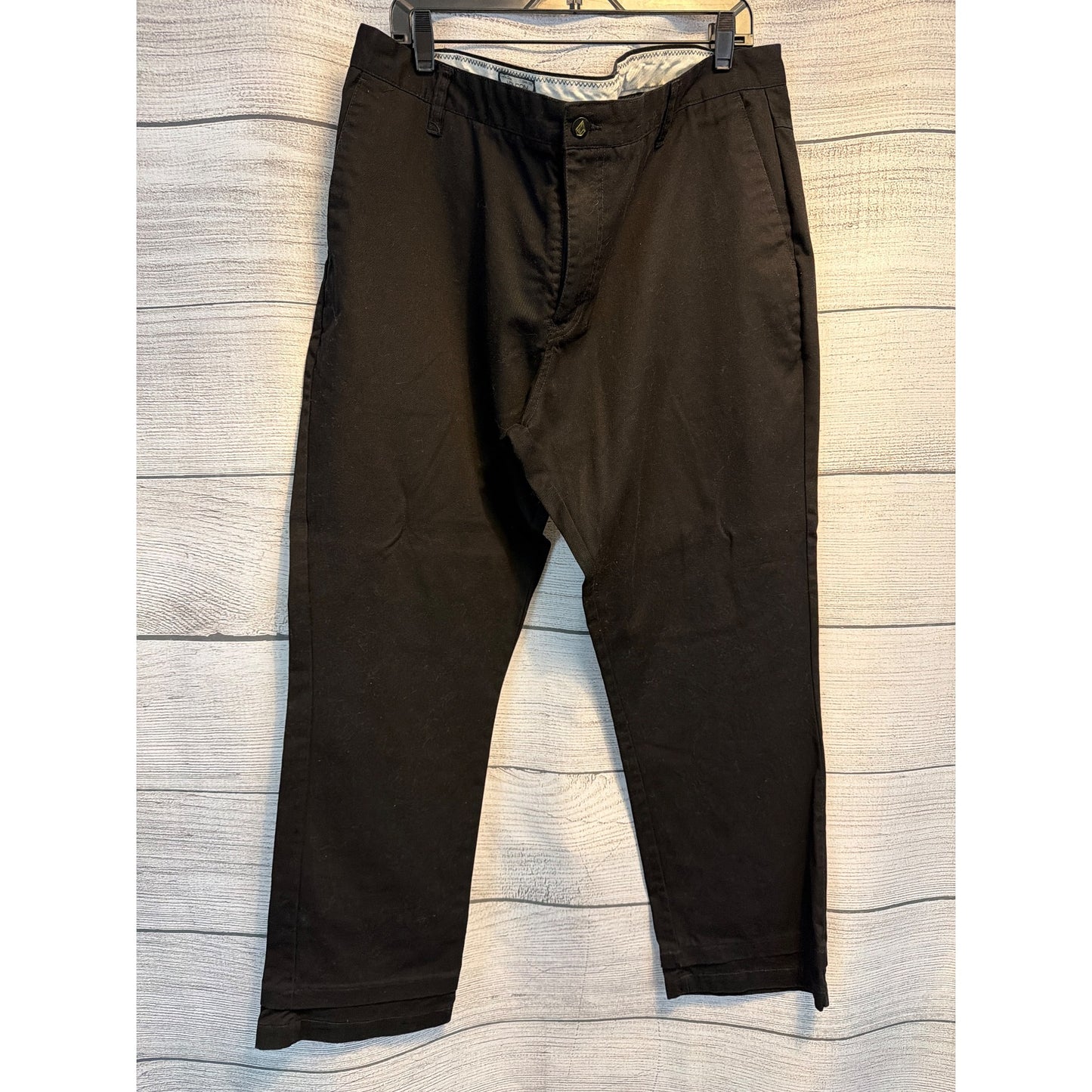 Volcom Mens Black Chino Pants Size 40