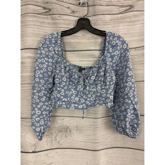 Wild Fable Blue Daisy Print Puff Sleeve Cropped Top With Peep Hole Size S