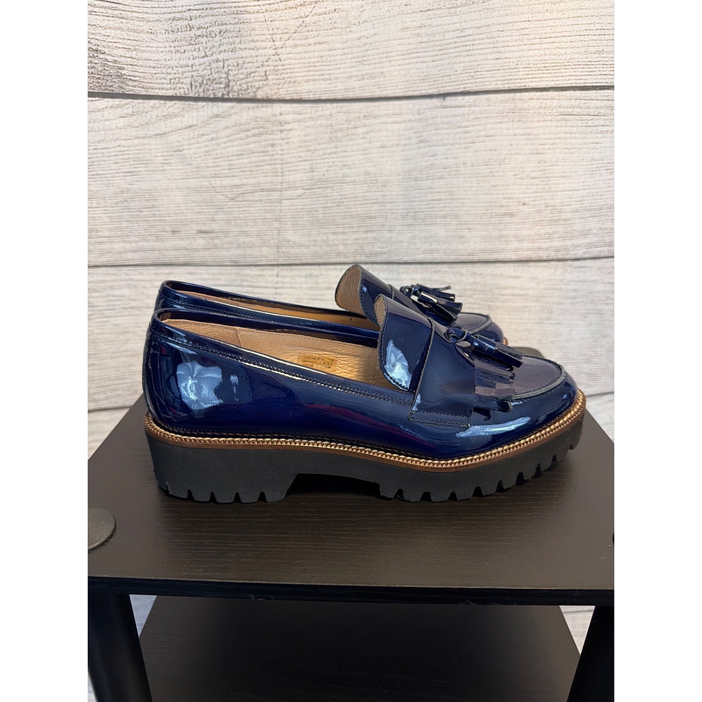 Patricia Green Beckham Tassel Lug Loafer Size 8