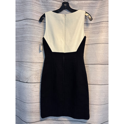 NWT 4. Collective Two-Tone Sleeveless Sheath Dress Size 4