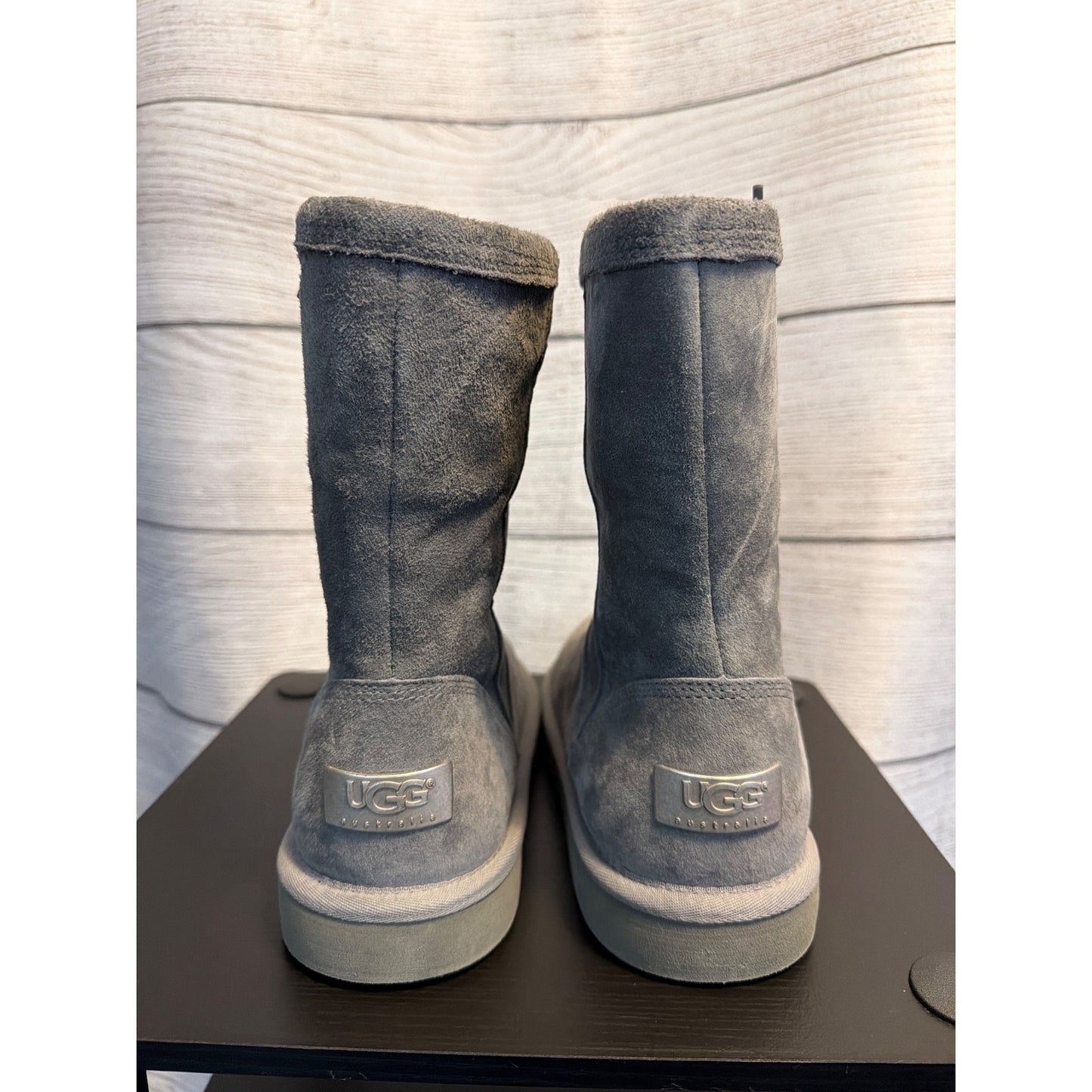 NWOB RARE Discontinued UGG Australia Roslynn Zip Boots Size 8