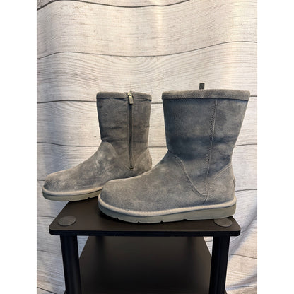 NWOB RARE Discontinued UGG Australia Roslynn Zip Boots Size 8